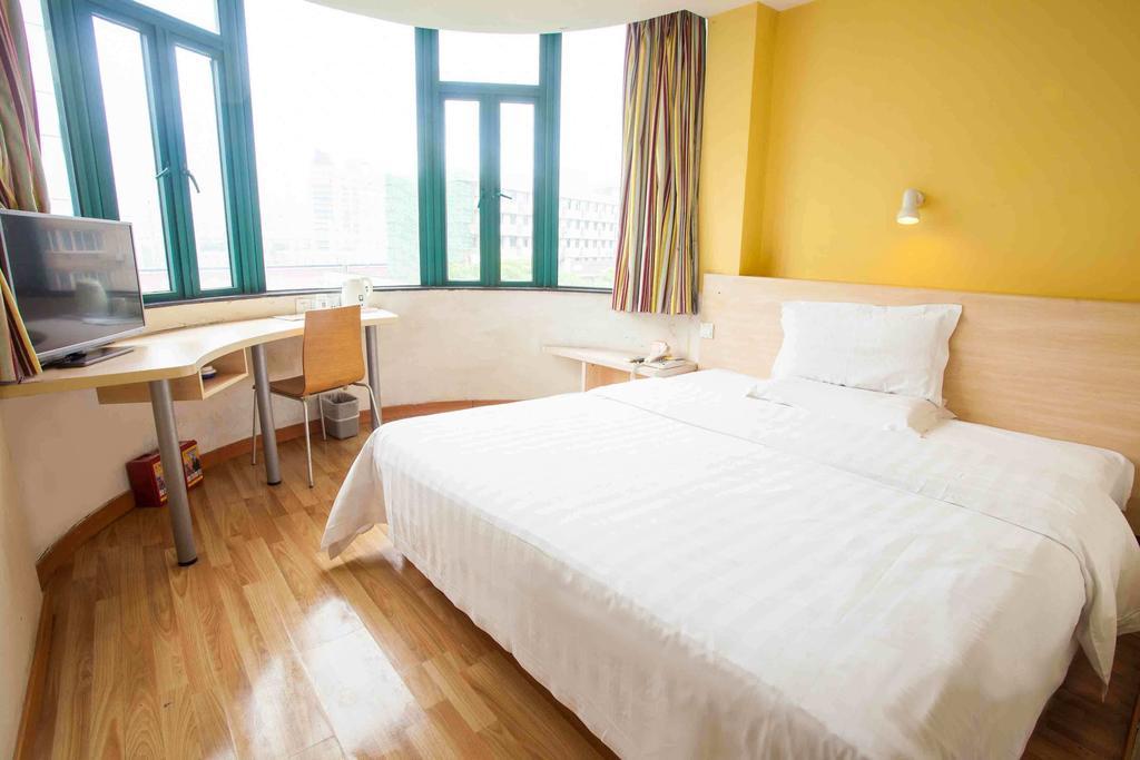 7Days Inn Hengyang West Jiefang Road University Of South China Стая снимка